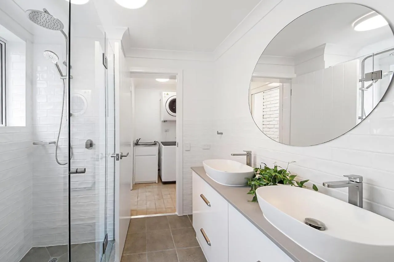 58 Parkyn Luxury Beachfront Apartment Mooloolaba 0*,  Avustralya